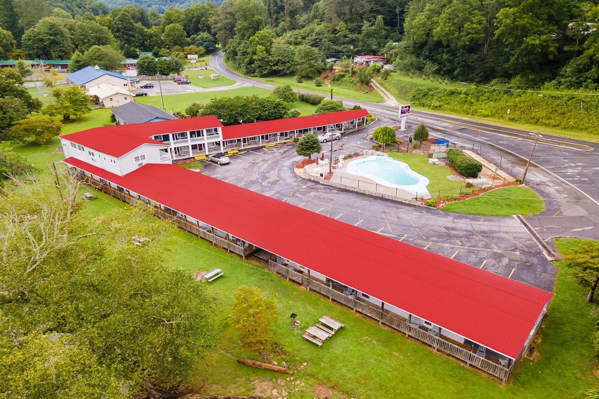 Lloyd'S On The River Country Inn By Oyo Bryson City Exteriör bild