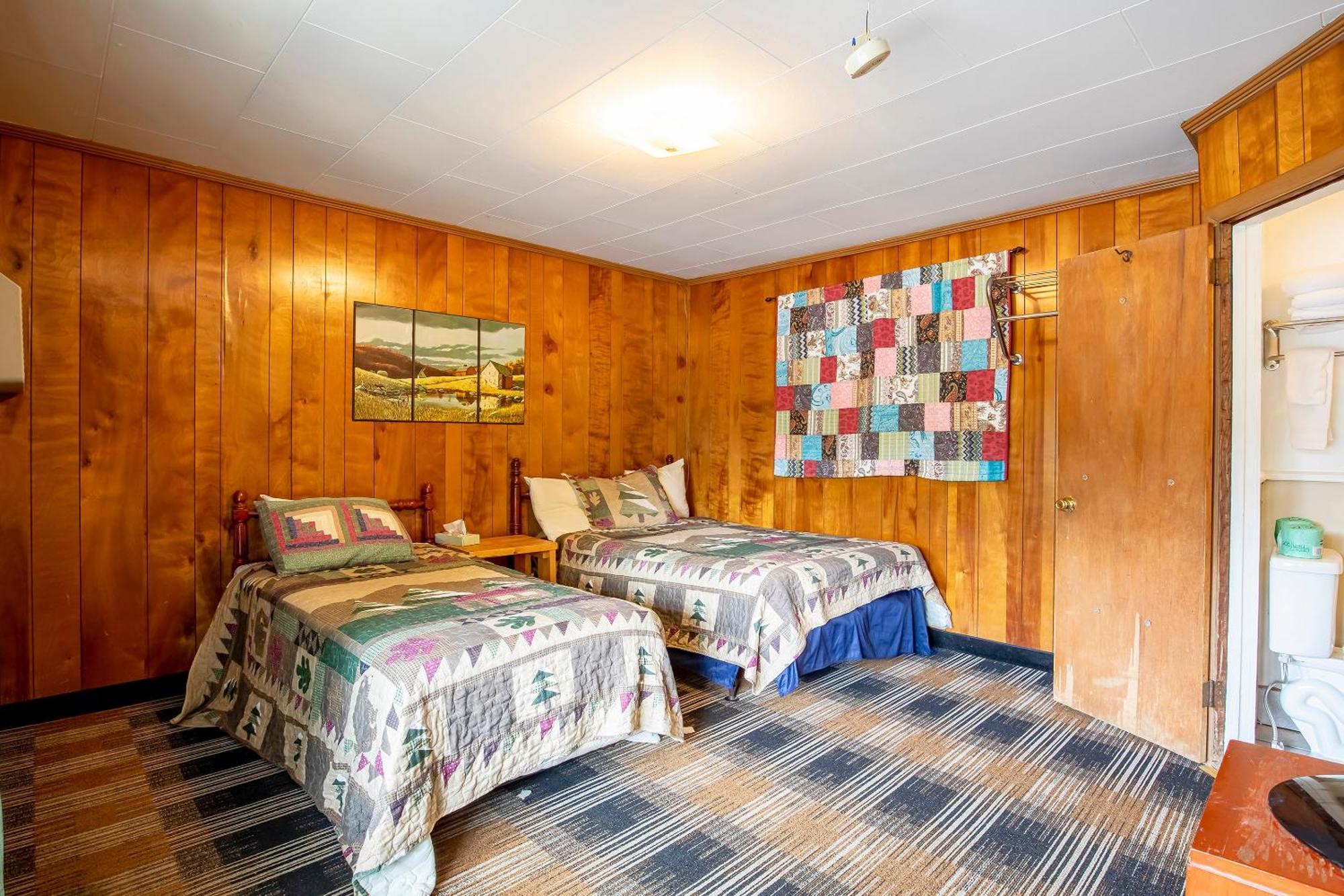 Lloyd'S On The River Country Inn By Oyo Bryson City Exteriör bild