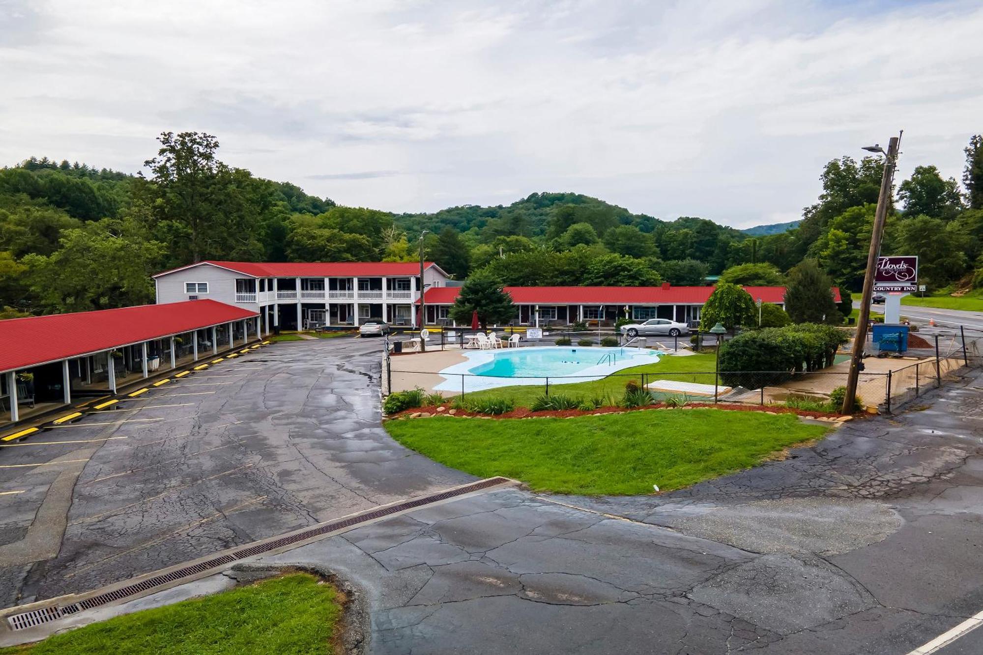 Lloyd'S On The River Country Inn By Oyo Bryson City Exteriör bild